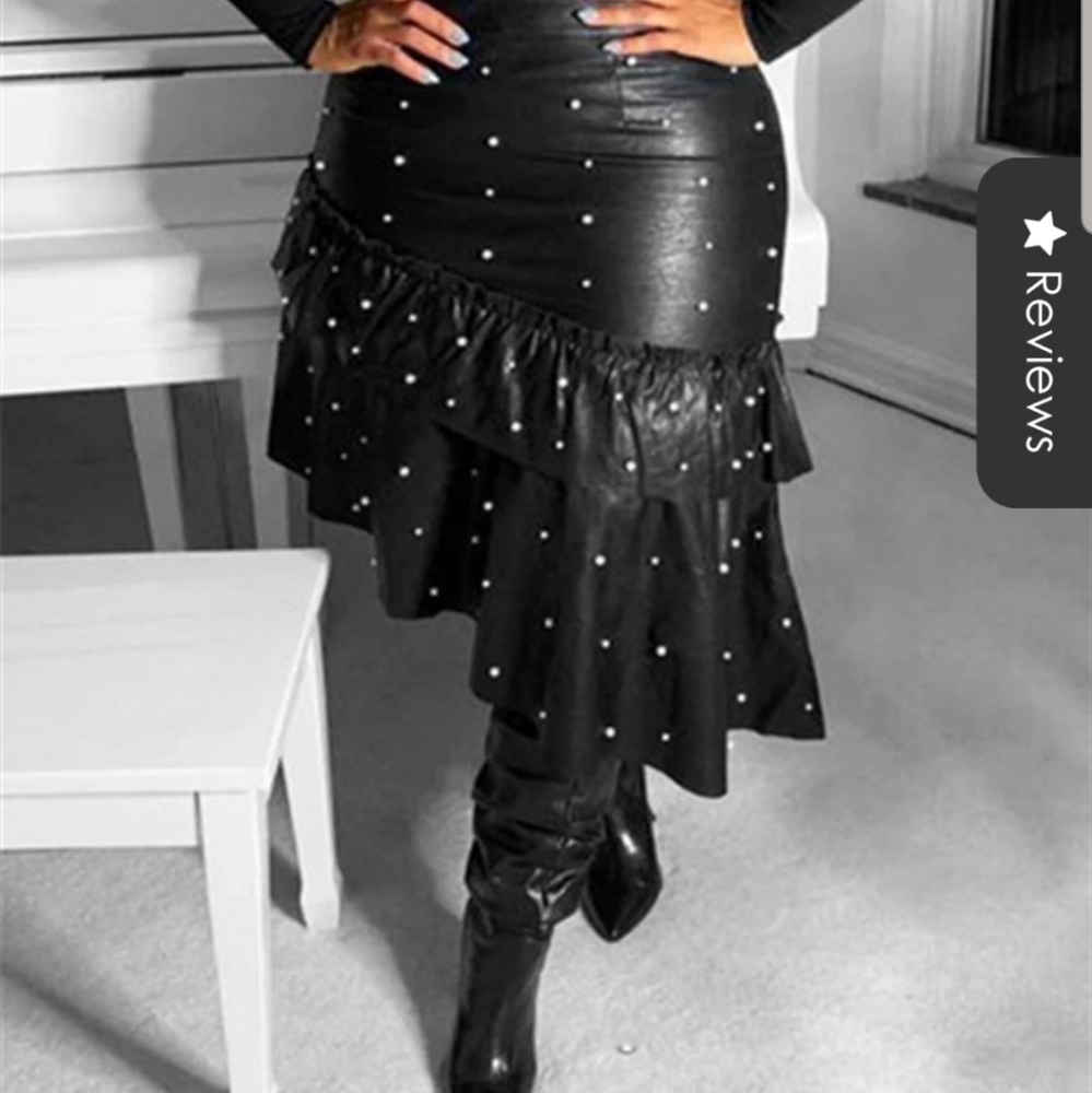 NEW Faux Leather Skirt with Pearl-like detal